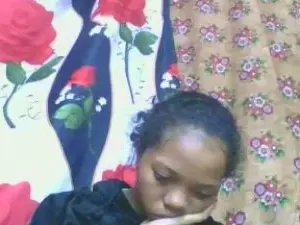 Rosah5  live sex cam