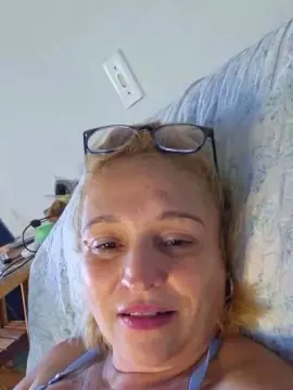 Amandachuchuca  live sex cam