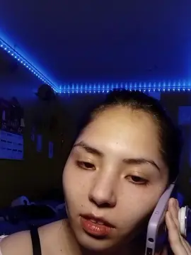 Gatu19  live sex cam