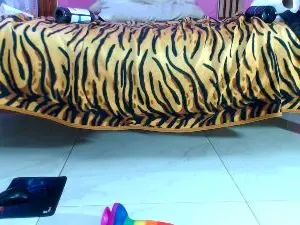 Skinnysofia18  live sex cam