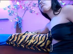 Skinnysofia18  live sex cam