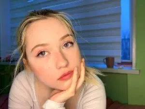 BambiZupp  live sex cam