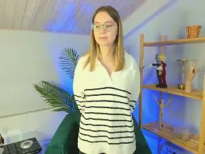 JacqueFeight  live sex cam