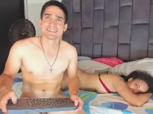 Andreaandchris  live sex cam