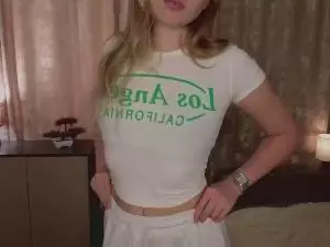 AlesiaPacquin  live sex cam