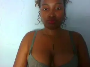 Linne  live sex cam