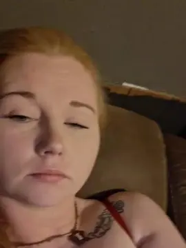 Redheadedbaby69  live sex cam