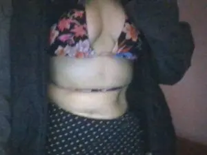 Beloved22  live sex cam