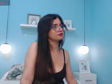 LizRaven  live sex cam