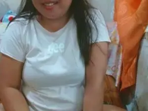 Loveathiya  live sex cam