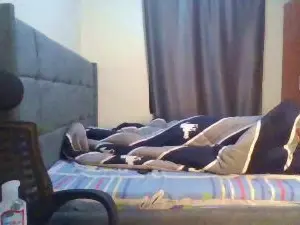 Kinky_Naya  live sex cam