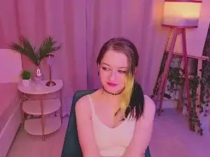 KittyBui  live sex cam