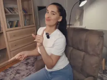 ThoraIglesias  live sex cam