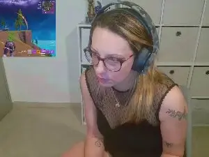 Cerise132  live sex cam