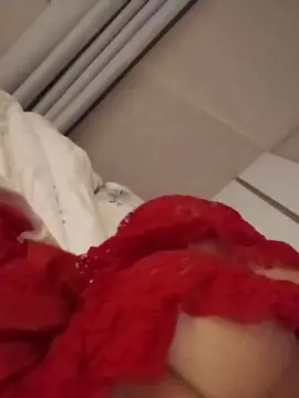 Hotwoman12  live sex cam