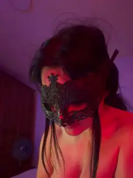 Ladeanoir  live sex cam