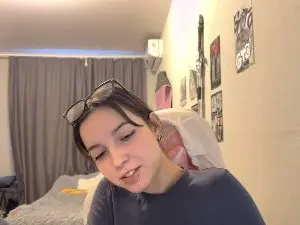 AliceWernex  live sex cam