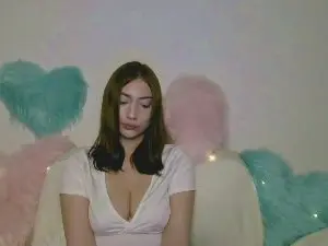 KaylaHoney  live sex cam