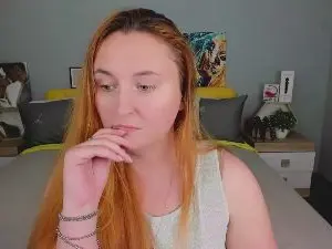 NaughtytFox  live sex cam