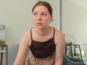 AlaneMakanani  live sex cam