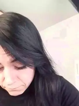 Nessinhamorena  live sex cam
