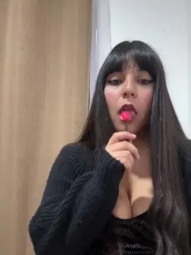 Thifloh  live sex cam