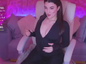 YourLolaBunny  live sex cam