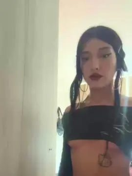 Harucristal  live sex cam