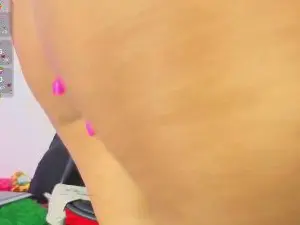 Louisse_nails  live sex cam