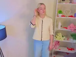 KallieAronow  live sex cam