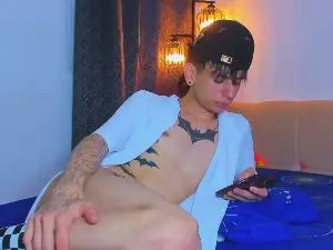 BatQueenBatKing  live sex cam