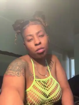 Creamycrack  live sex cam