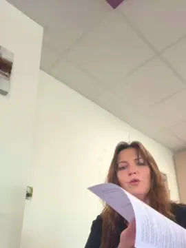 Desiree1951  live sex cam