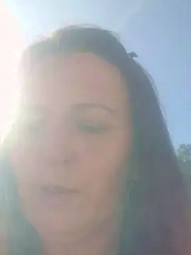 Desiree1951  live sex cam