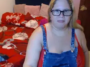 EliTaylor  live sex cam