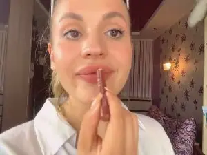 PaulettaHenter  live sex cam