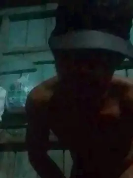 Geovane18C  live sex cam