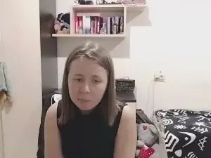 LisaBrackley  live sex cam