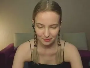 MitzieParonto  live sex cam