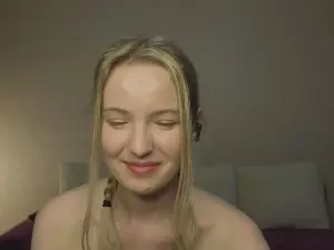 MitzieParonto  live sex cam