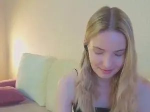 MitzieParonto  live sex cam