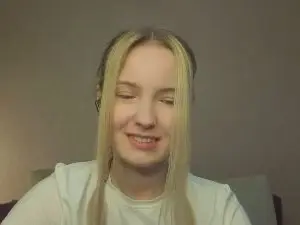 MitzieParonto  live sex cam