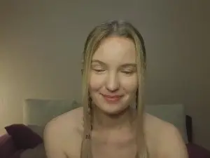 MitzieParonto  live sex cam