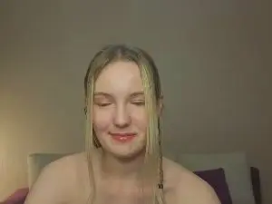 MitzieParonto  live sex cam