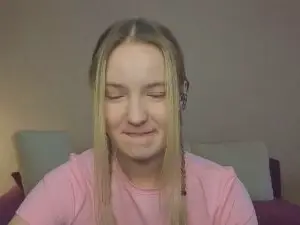 MitzieParonto  live sex cam