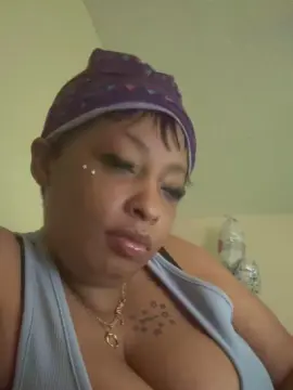 PrincessAmari  live sex cam