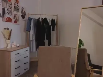 LeonHicklin  live sex cam