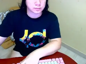 Saralovehot  live sex cam