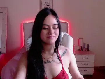 Sendella_25  live sex cam