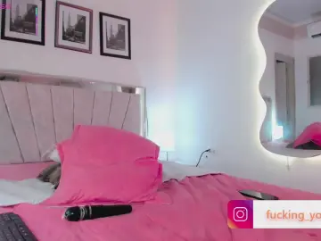 FuckingYoungs  live sex cam